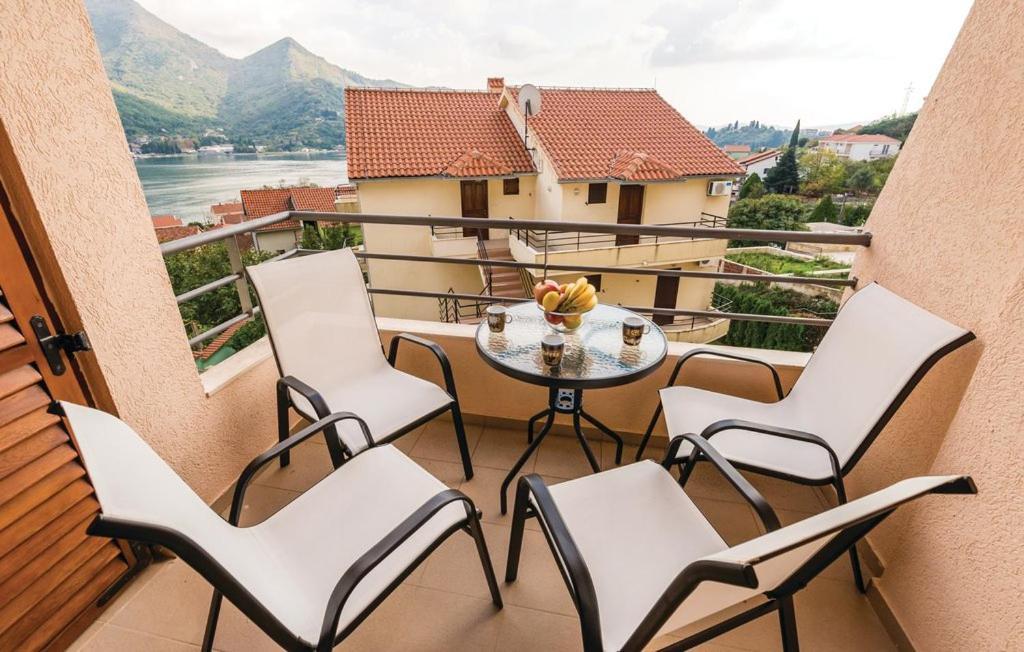 Port Adria Apartments Kamenari Luaran gambar