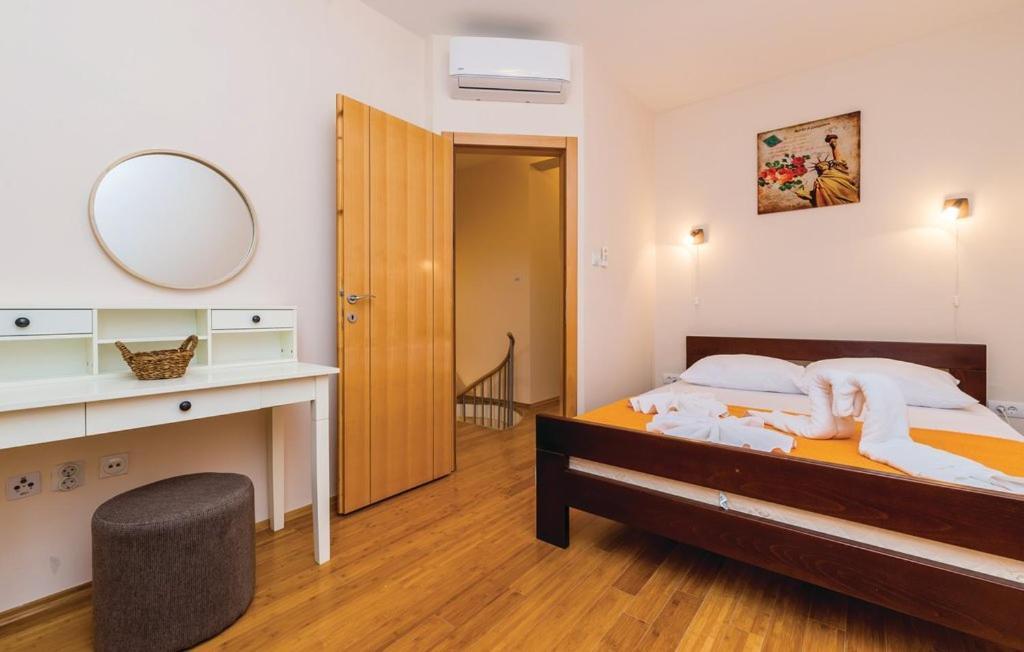 Port Adria Apartments Kamenari Luaran gambar