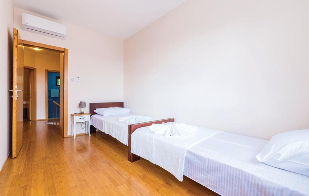 Port Adria Apartments Kamenari Luaran gambar