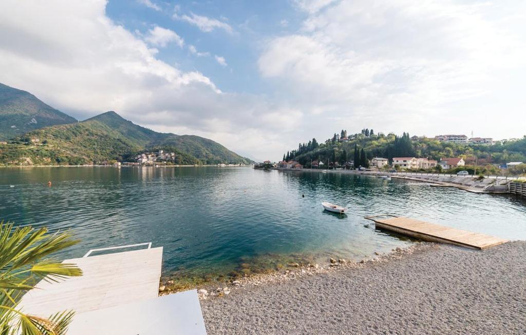 Port Adria Apartments Kamenari Luaran gambar