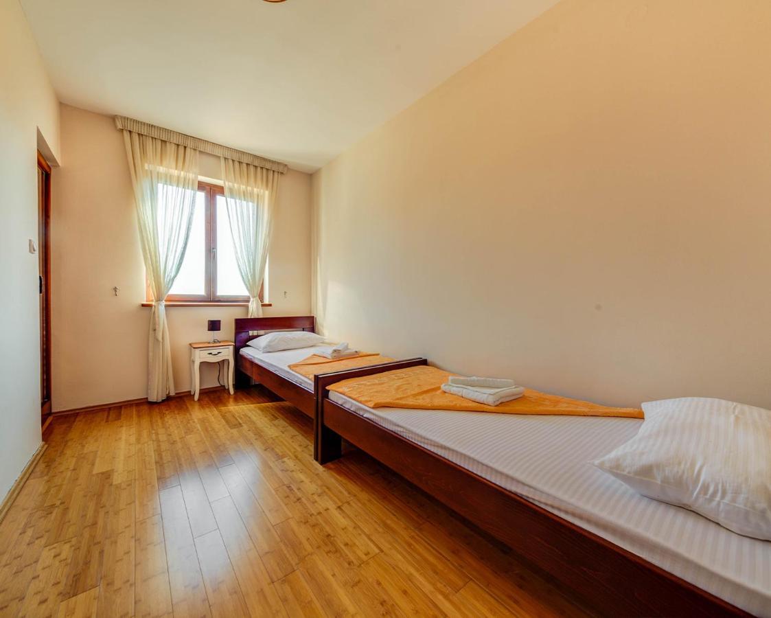 Port Adria Apartments Kamenari Luaran gambar